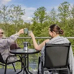 Villa Glow Apartments - Dom Ostoja Rekownica, Kaszuby na 10 osób z sauną i balią Bedomin