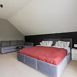 Villa Glow Apartments - Dom Ostoja Rekownica, Kaszuby na 10 osób z sauną i balią *